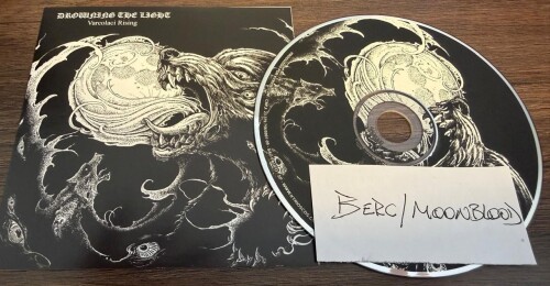 Drowning_the_Light-Varcolaci_Rising-REISSUE-CD-FLAC-2026-MOONBLOOD.jpg